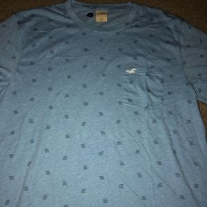 Hollister Tee